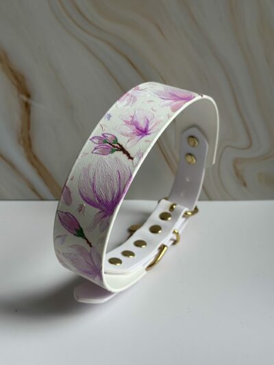 Geschilderde magnolia halsband