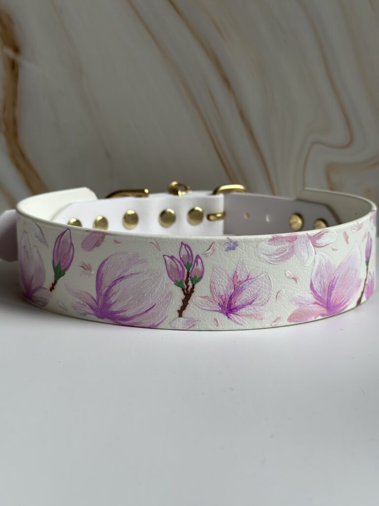 Geschilderde magnolia halsband