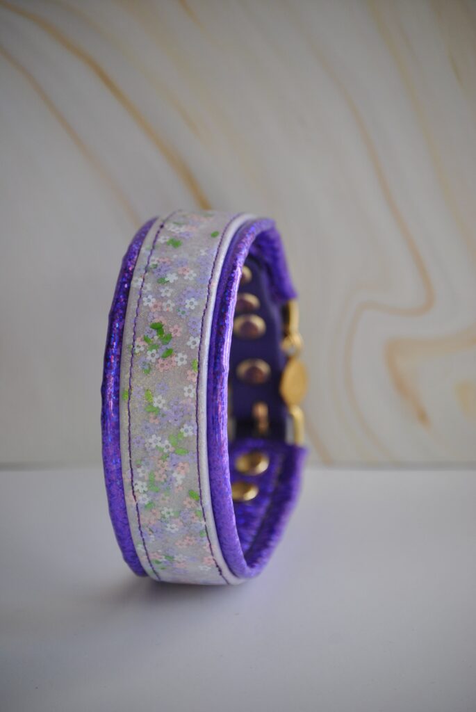 Glitter biothane halsband met holografisch imitatieleer