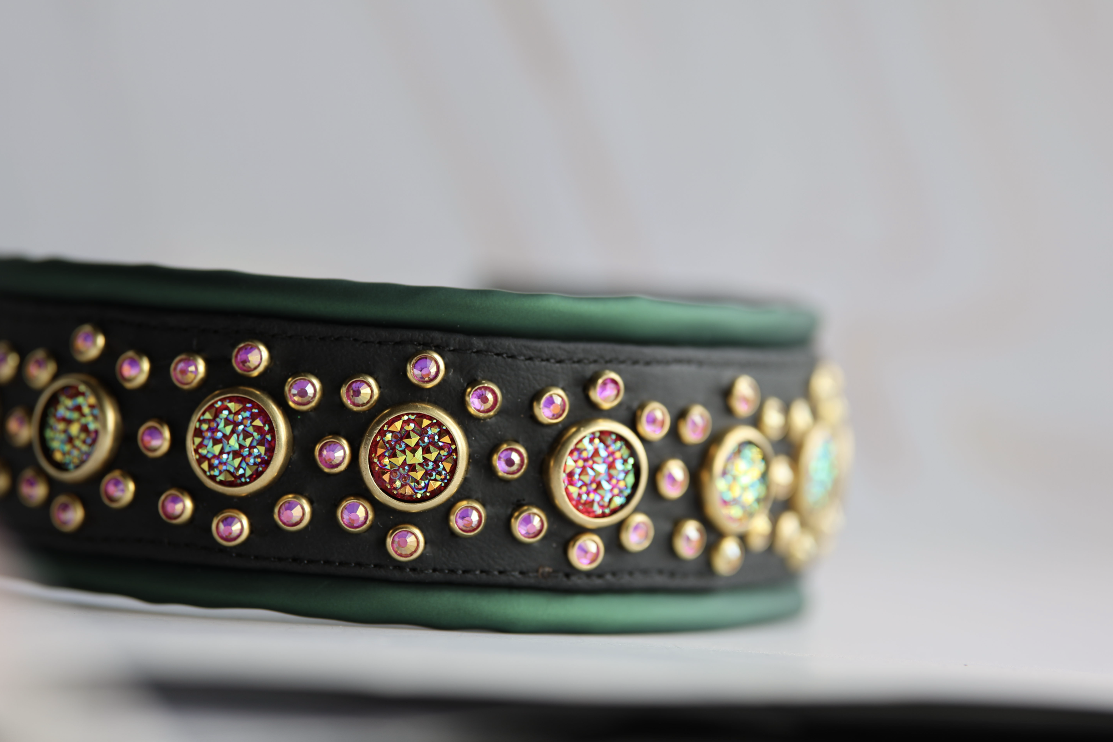 Speciale rhinestone biothane halsband met kunstleer - Afbeelding 2